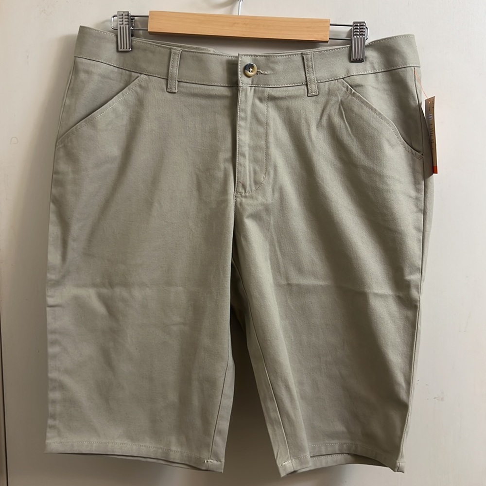French Toast Khaki Young Womans Chino Shorts NWT - Picture 4 of 10
